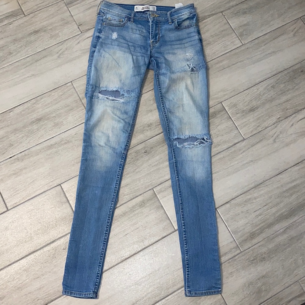 Girls Hollister Super Skinny Distressed Jean Sz 24